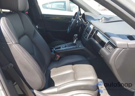 2018 Porsche Macan Sport Edition z USA, uszkodzony, nr VIN WP1AA2A55JLB14419